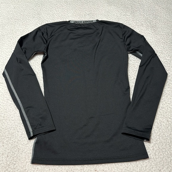 Under Armour UPF 50+ Fitted Heat Gear L/S Shirt, EUC, Size YS - Picture 9 of 10